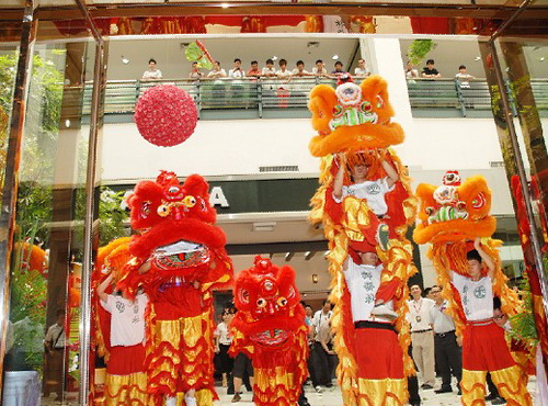 鷹牌陶瓷中國(guó)奢瓷一(yī)号館開(kāi)業(yè)儀式